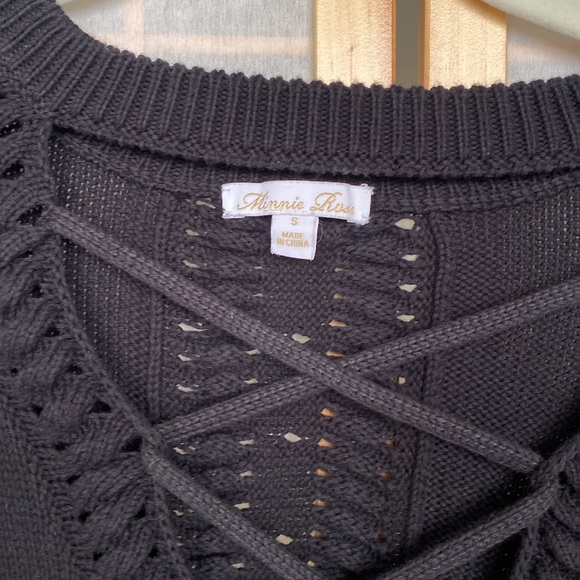 Minnie Rose black sweater - Picture 2 of 6